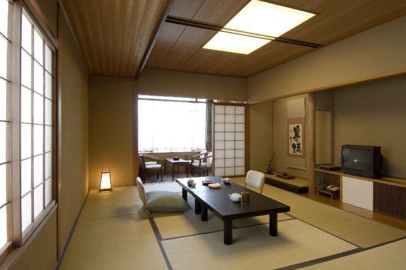 （やっぱ広島じゃ割）宮島グランドホテル有もと ホテル 4*