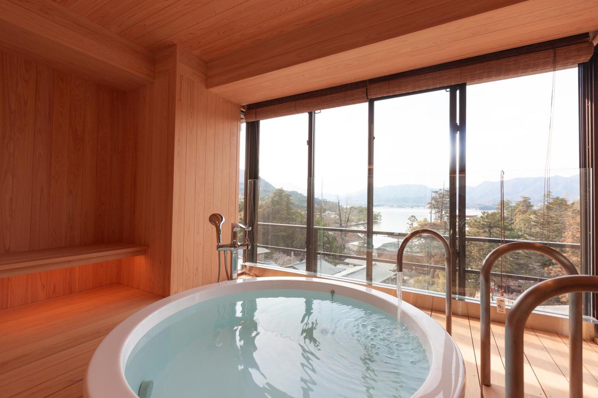 Hotel Miyajima Grand Arimoto Hatsukaichi